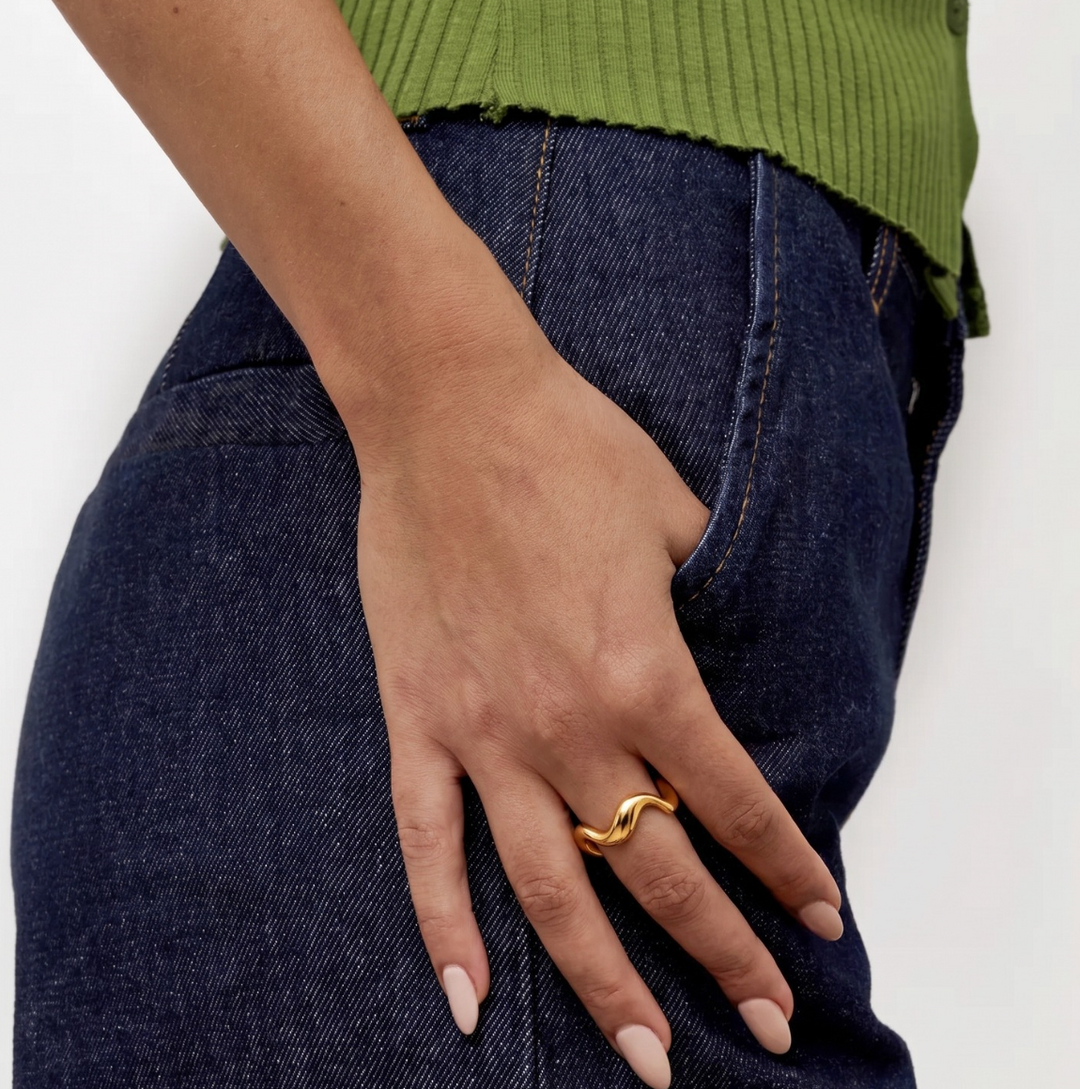 The Lueur Ring
